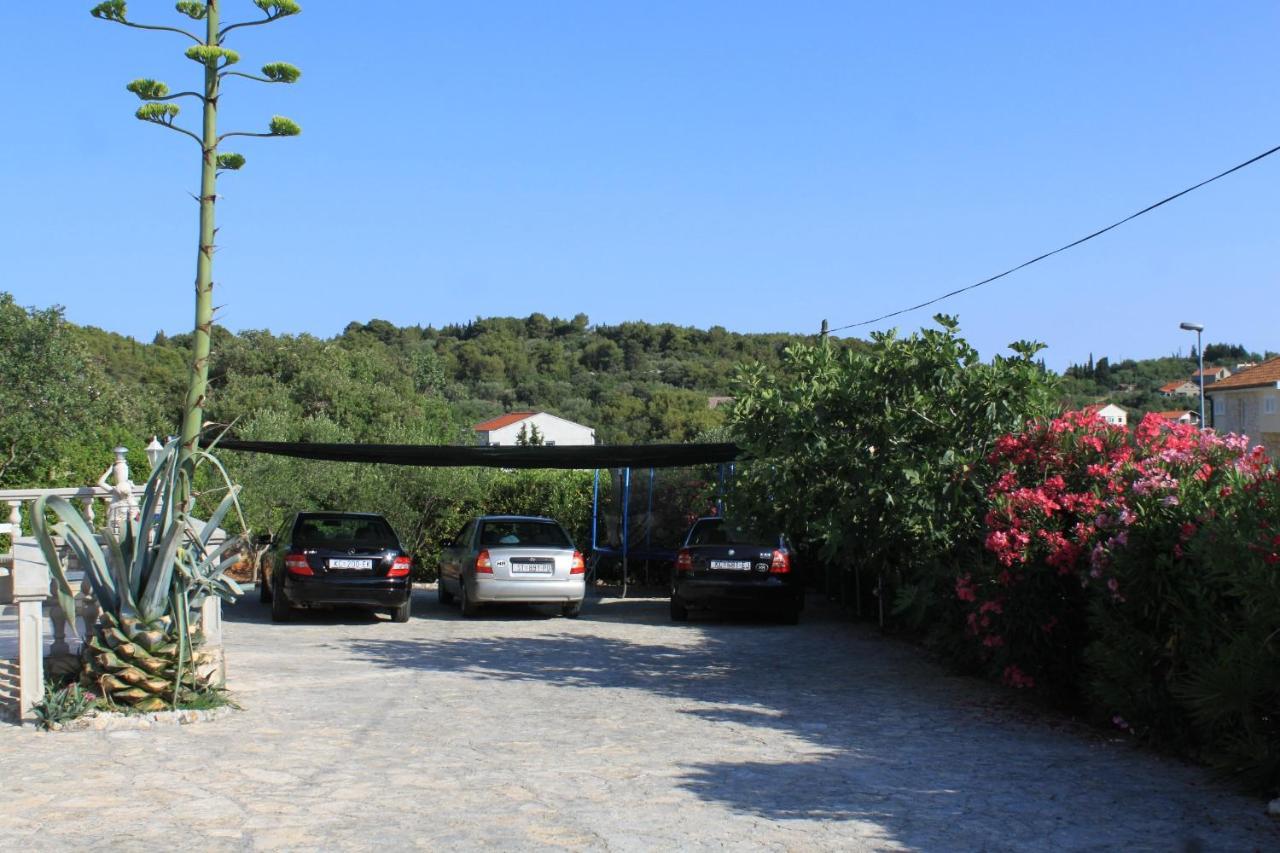 Apartments With A Parking Space Preko, Ugljan - 8224 Extérieur photo