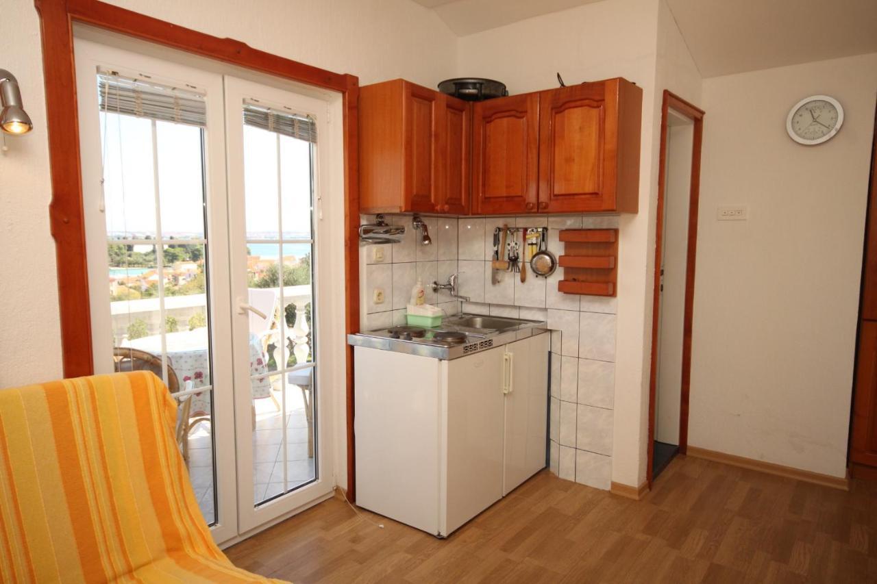 Apartments With A Parking Space Preko, Ugljan - 8224 Extérieur photo