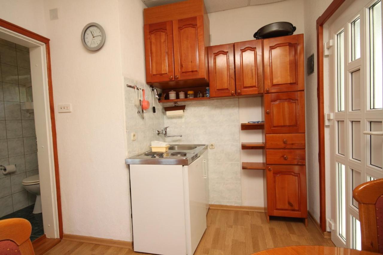Apartments With A Parking Space Preko, Ugljan - 8224 Extérieur photo