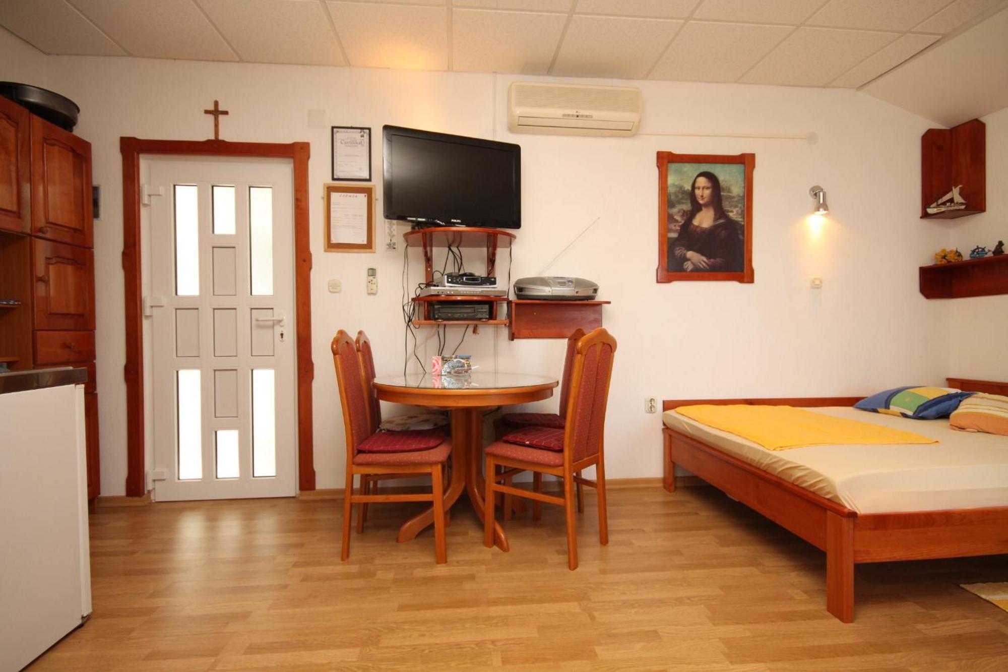 Apartments With A Parking Space Preko, Ugljan - 8224 Chambre photo